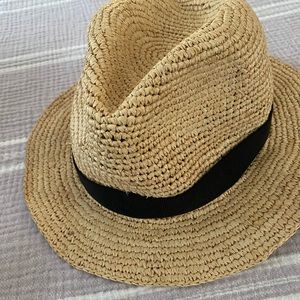 J. Crew straw beach packable hat with black/navy band size s/m